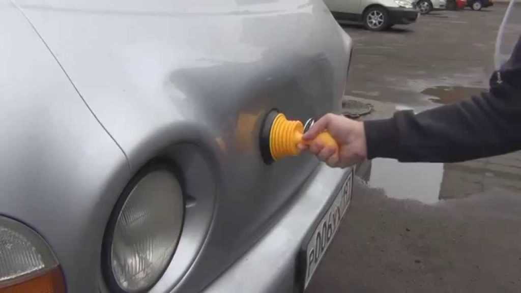 Как убрать вмятины на автомобиле своими руками: проверенные способы
