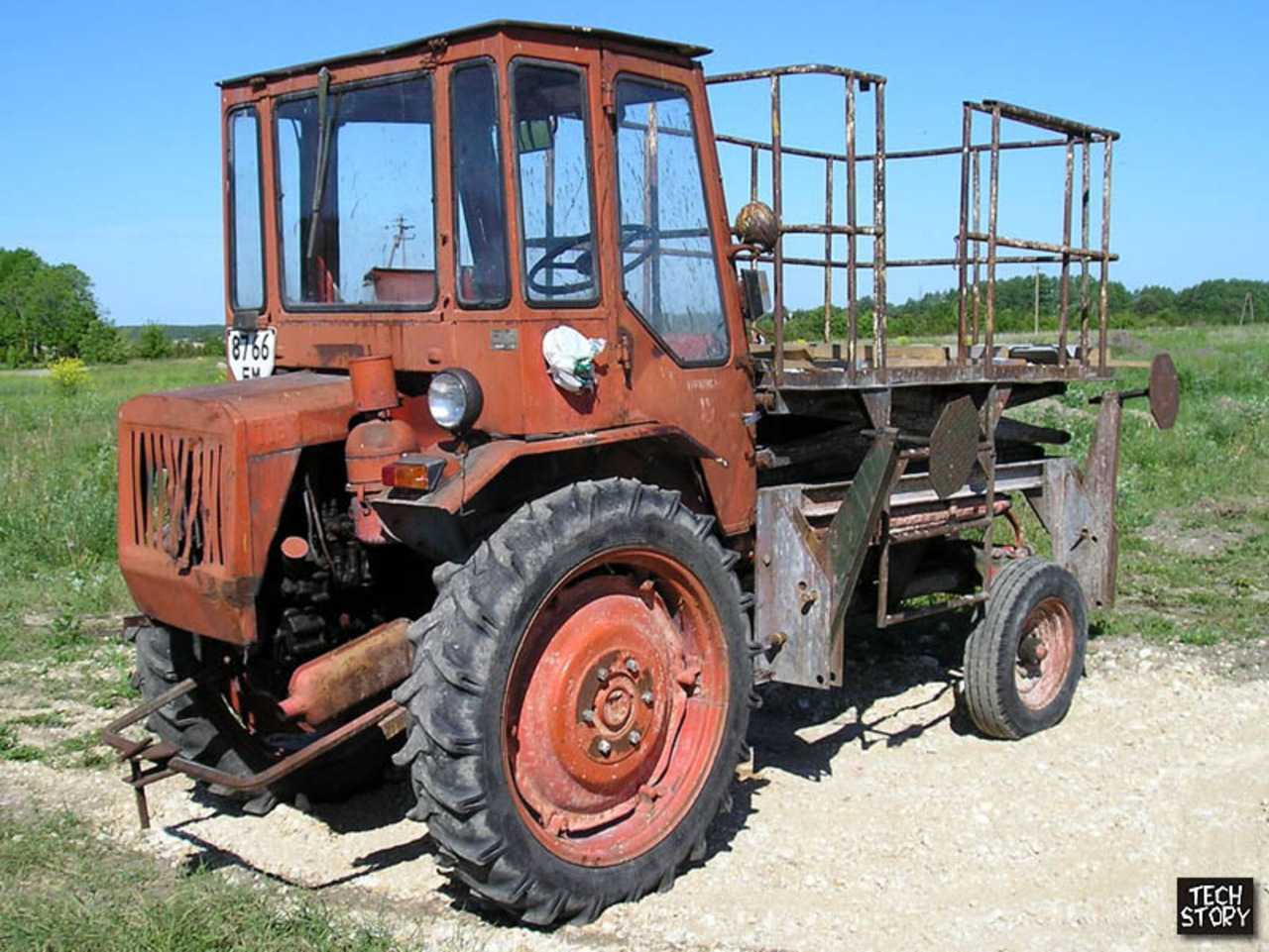 Трактор хтз-17221