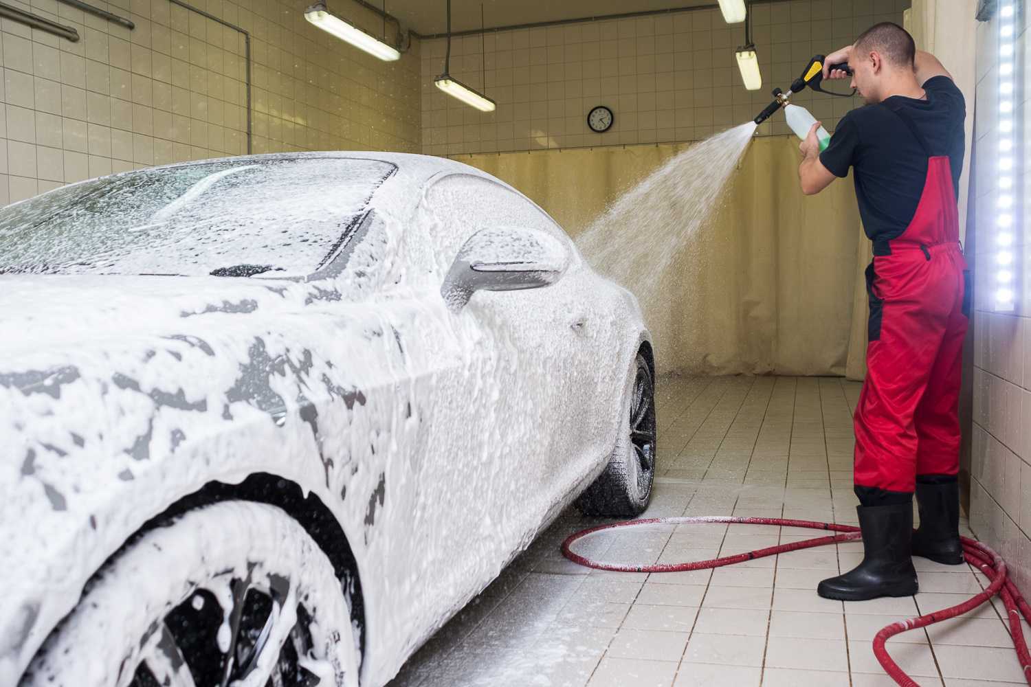 Как мыть мойкой высокого давления автомобиль?