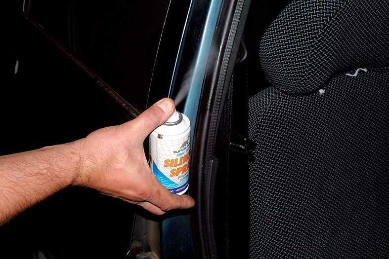 Чем смазать двери в машине от скрипа? самые простые способы решения проблемы
