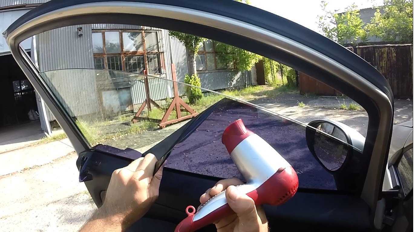 Тонировка стекол автомобиля своими рукам