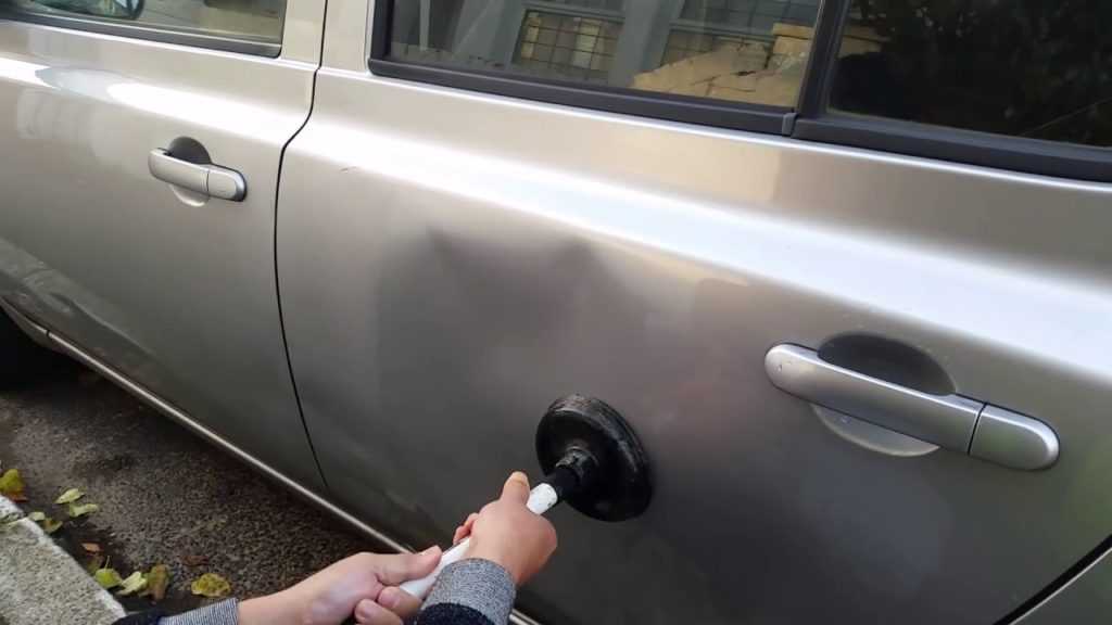 Как выправить вмятину на двери автомобиля своими руками